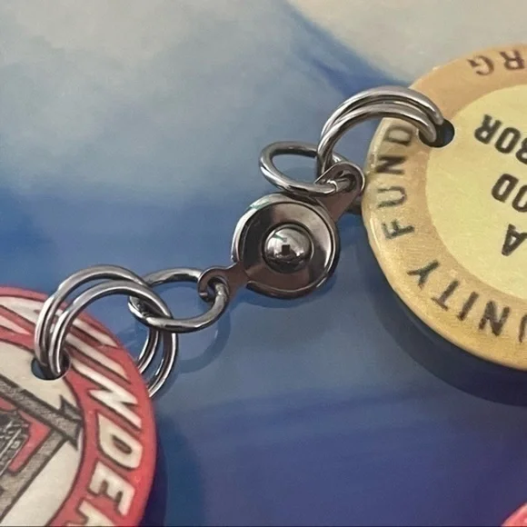 Handmade Retro Style Upcycled Mixed Metal Button Bracelet 8.5β Vintage Y2K 80 - Picture 6 of 7